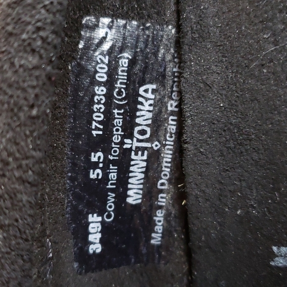 Minnetonka Moccasins - Picture 7 of 10